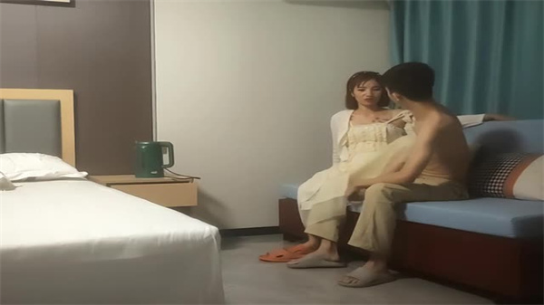 瘦子探花 极品羞涩小少妇被调教成淫荡肉便器 狂抽猛插到潮喷